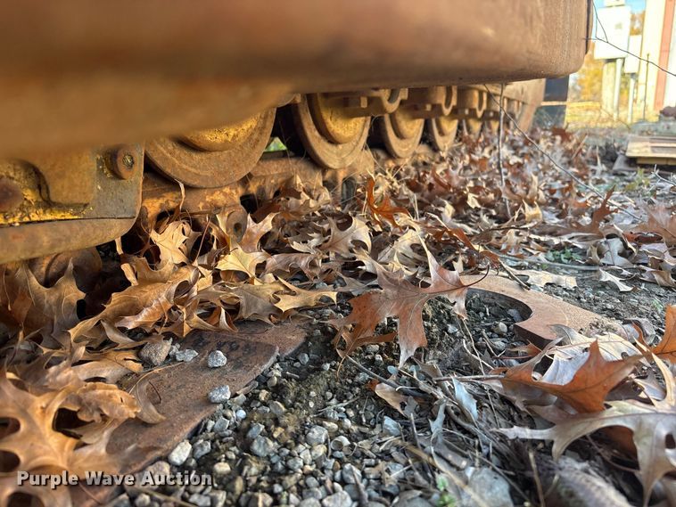 image for item FI0098 Caterpillar D6D dozer