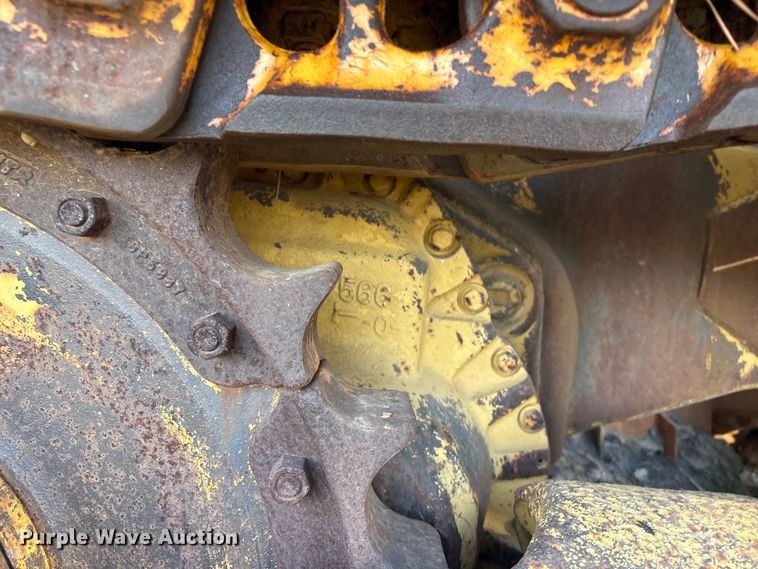 image for item FI0098 Caterpillar D6D dozer