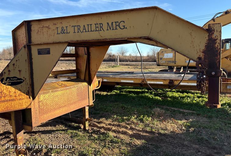 image for item FI0103 2001 L & L Trailer Mfg. equipment trailer