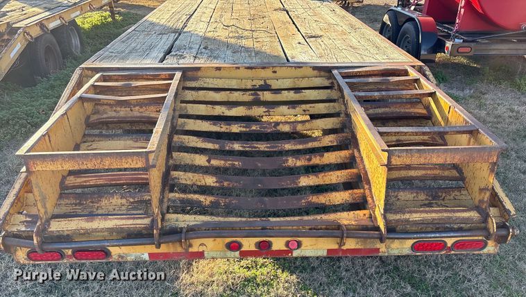 image for item FI0103 2001 L & L Trailer Mfg. equipment trailer