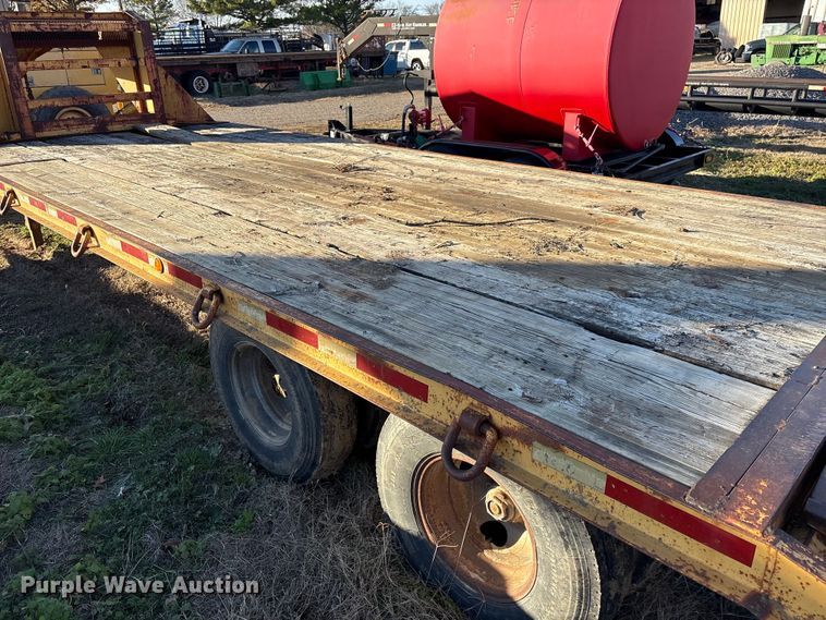 image for item FI0103 2001 L & L Trailer Mfg. equipment trailer