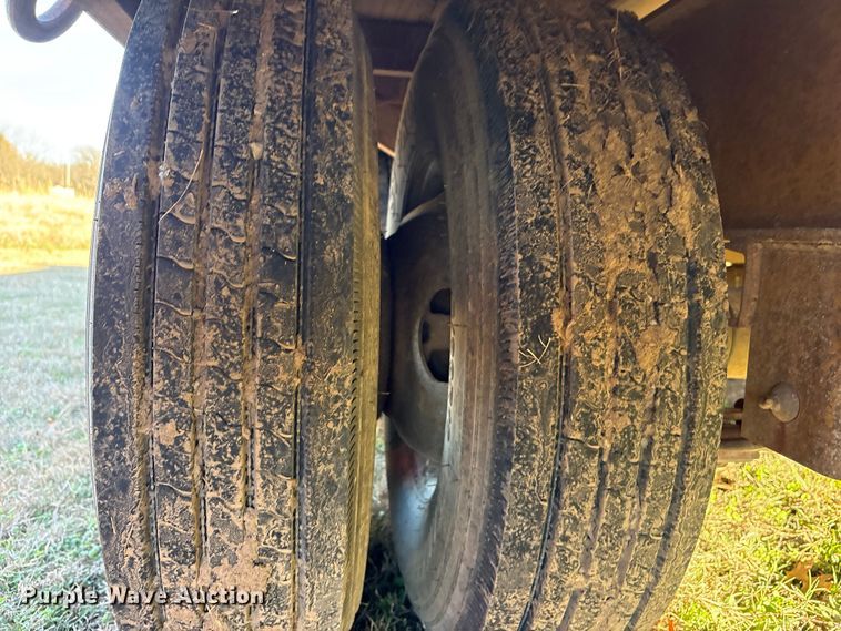 image for item FI0103 2001 L & L Trailer Mfg. equipment trailer