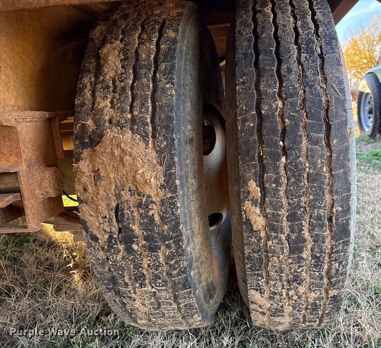 image for item FI0103 2001 L & L Trailer Mfg. equipment trailer