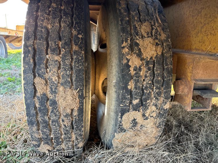 image for item FI0103 2001 L & L Trailer Mfg. equipment trailer