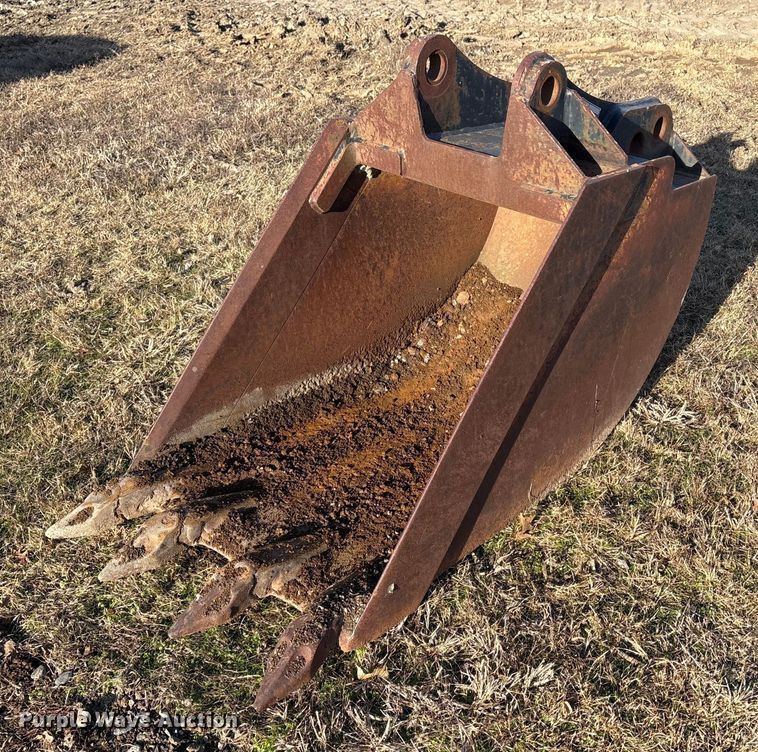 image for item FI0106 Ford 18088 excavator bucket