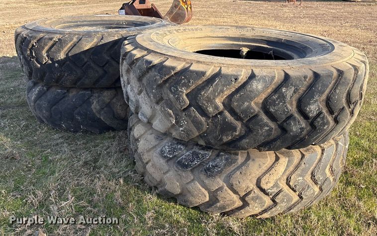 image for item FI0107 (4) 14.00R-24 tires