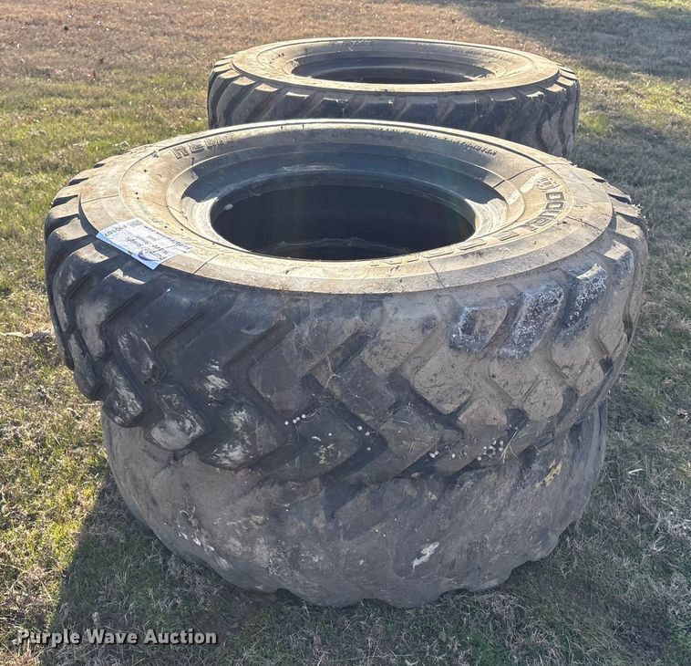 image for item FI0107 (4) 14.00R-24 tires