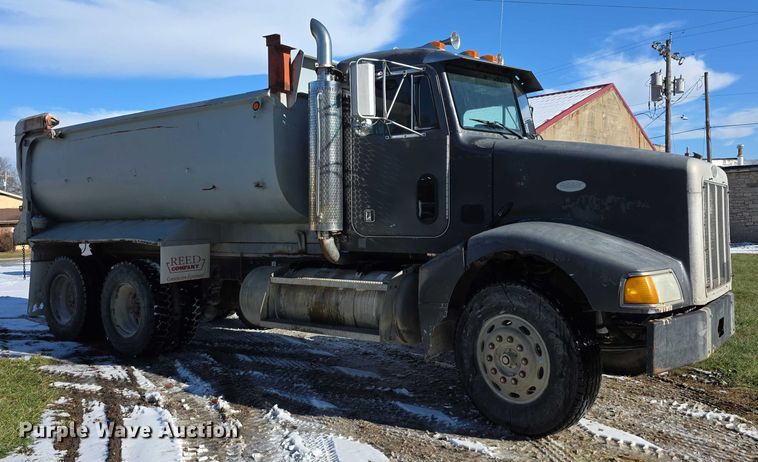 image for item FI0709 1997 Peterbilt 385 dump truck