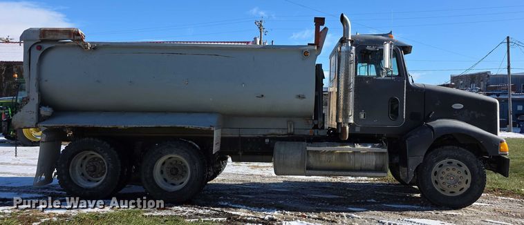 image for item FI0709 1997 Peterbilt 385 dump truck