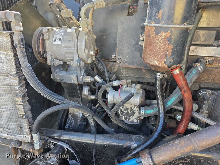 image for item FI0709 1997 Peterbilt 385 dump truck