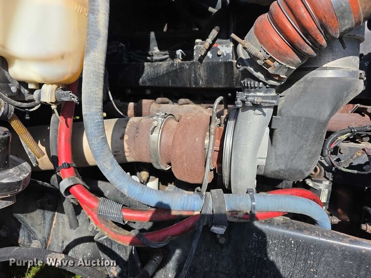 image for item FI0709 1997 Peterbilt 385 dump truck