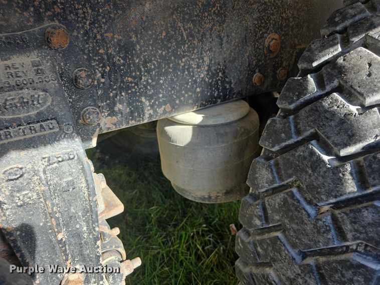 image for item FI0709 1997 Peterbilt 385 dump truck