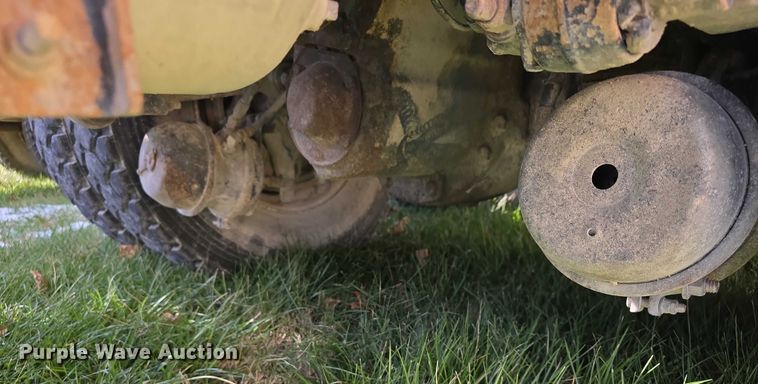 image for item FI0709 1997 Peterbilt 385 dump truck