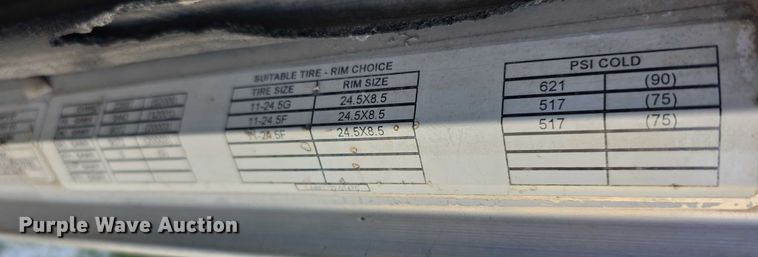 image for item FI0709 1997 Peterbilt 385 dump truck