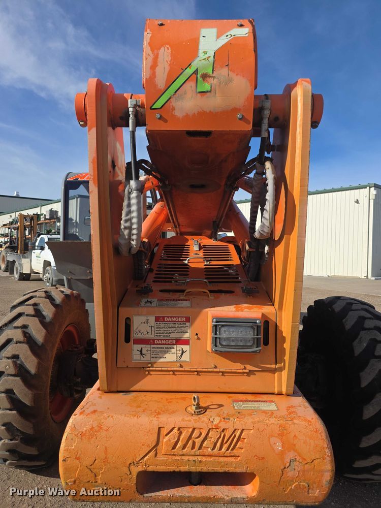 image for item FI0711 2013 Xtreme XR1045 telehandler