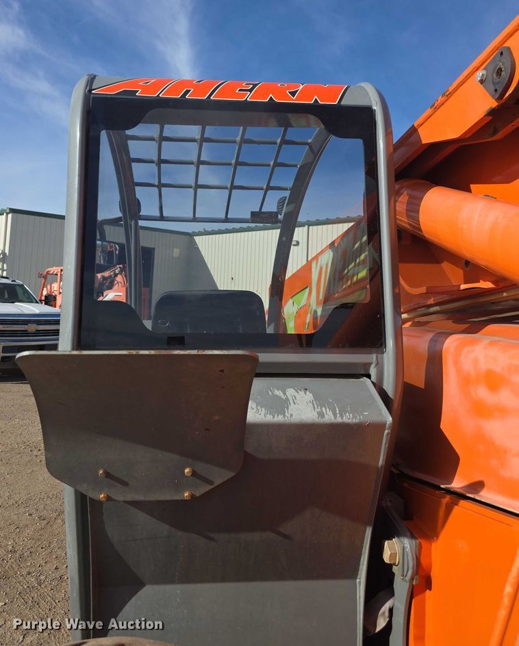 image for item FI0711 2013 Xtreme XR1045 telehandler