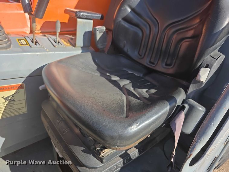 image for item FI0711 2013 Xtreme XR1045 telehandler