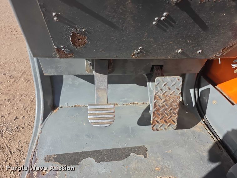 image for item FI0711 2013 Xtreme XR1045 telehandler