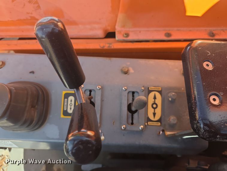 image for item FI0711 2013 Xtreme XR1045 telehandler