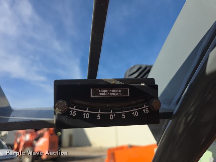 image for item FI0711 2013 Xtreme XR1045 telehandler