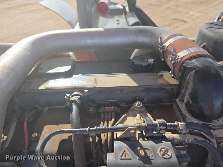 image for item FI0711 2013 Xtreme XR1045 telehandler