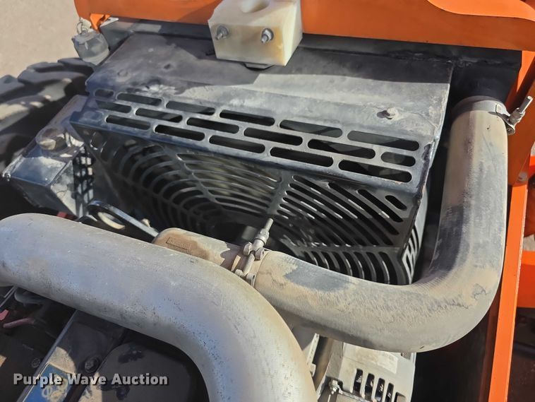 image for item FI0711 2013 Xtreme XR1045 telehandler