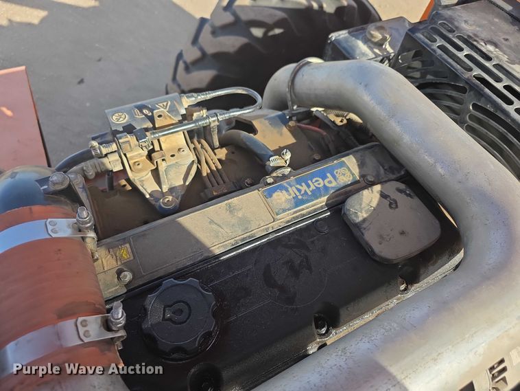 image for item FI0711 2013 Xtreme XR1045 telehandler