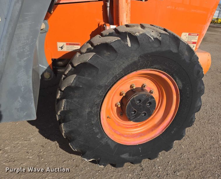 image for item FI0711 2013 Xtreme XR1045 telehandler