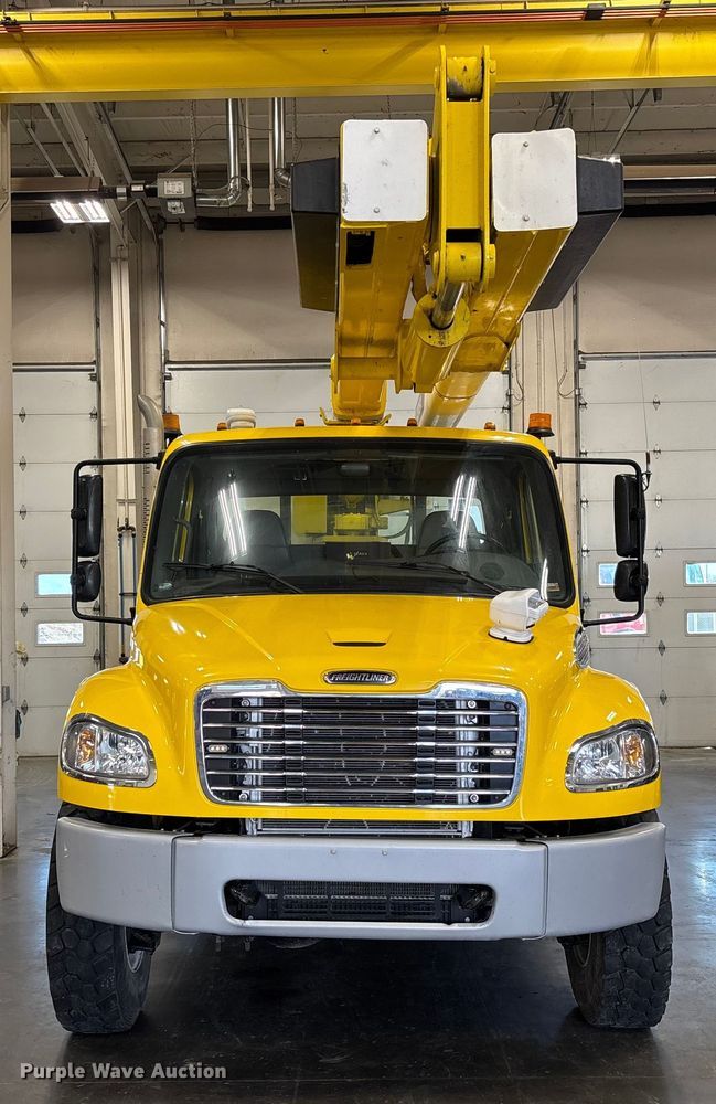 CAMIóN CON CANASTILLA 2021 FREIGHTLINER TEREX