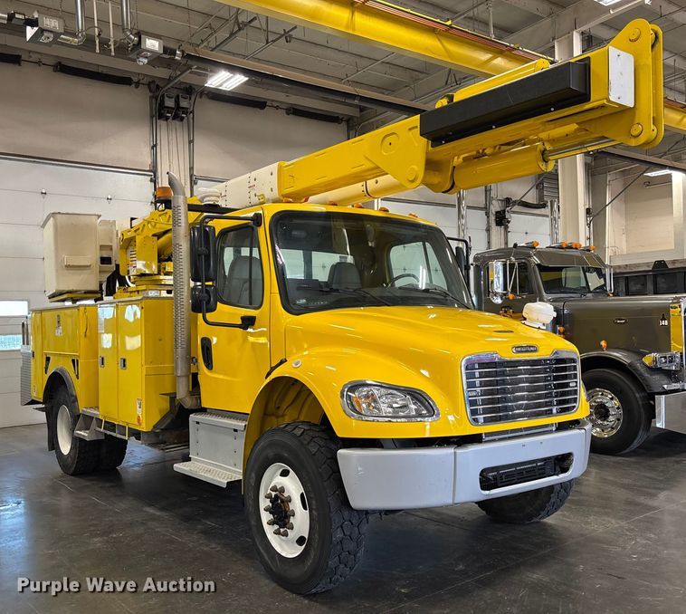 CAMIóN CON CANASTILLA 2021 FREIGHTLINER TEREX