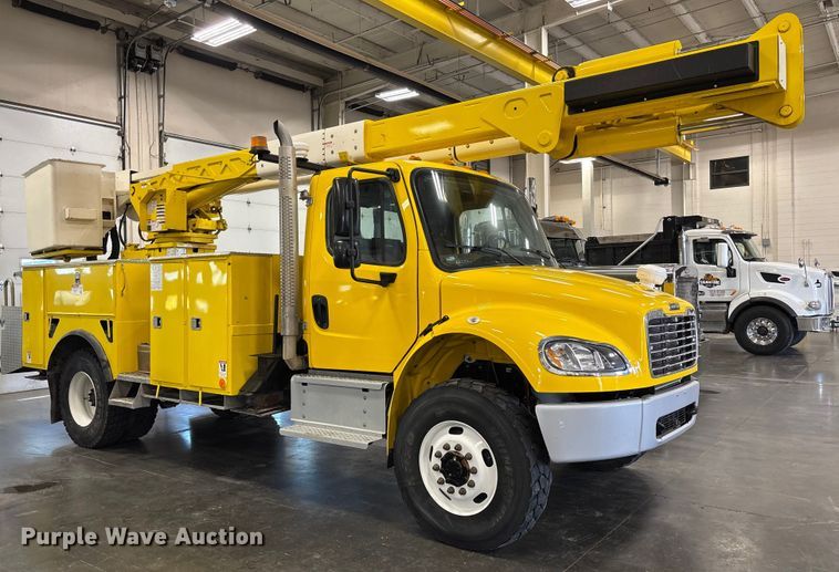 CAMIóN CON CANASTILLA 2021 FREIGHTLINER TEREX