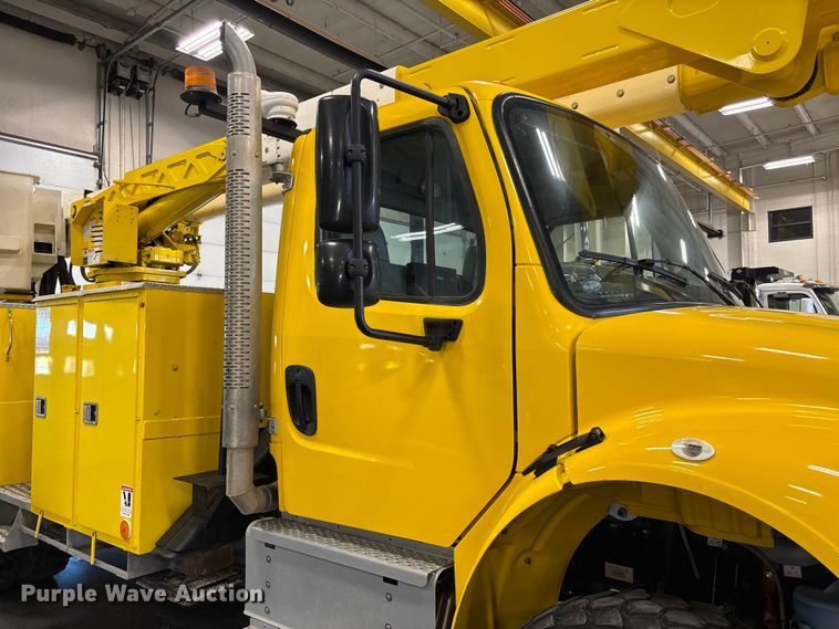 image for item FI1516 2021 Freightliner M2 bucket truck