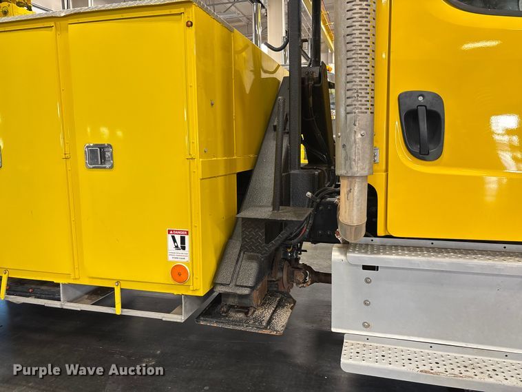 image for item FI1516 2021 Freightliner M2 bucket truck