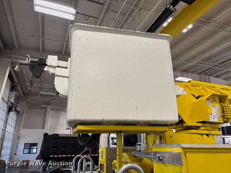 image for item FI1516 2021 Freightliner M2 bucket truck