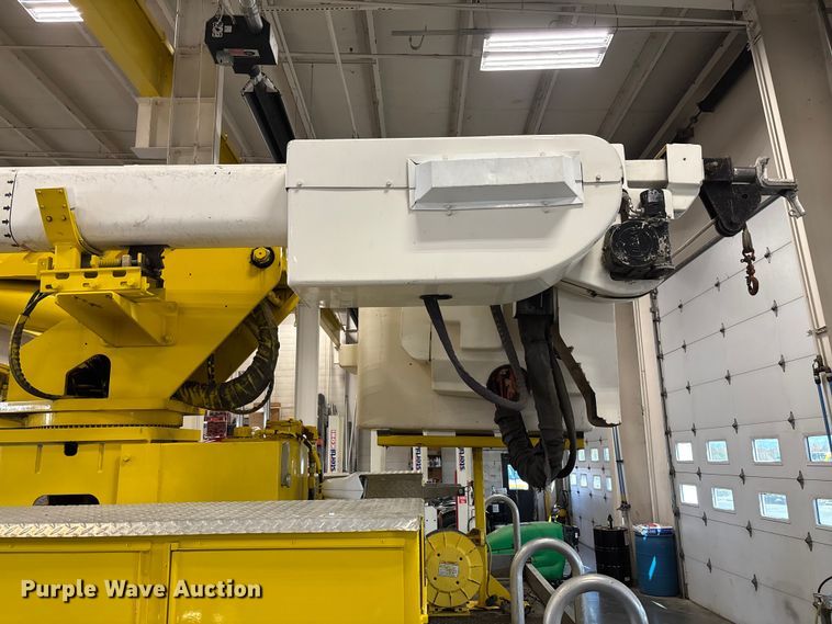 image for item FI1516 2021 Freightliner M2 bucket truck