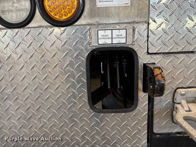 image for item FI1516 2021 Freightliner M2 bucket truck