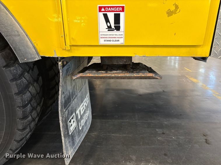 image for item FI1516 2021 Freightliner M2 bucket truck