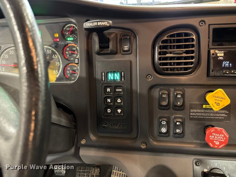 image for item FI1516 2021 Freightliner M2 bucket truck