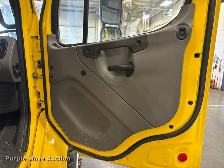 image for item FI1516 2021 Freightliner M2 bucket truck