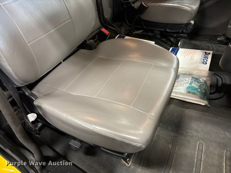 image for item FI1516 2021 Freightliner M2 bucket truck