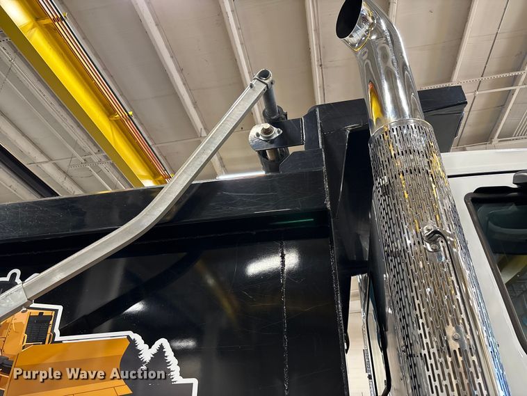 image for item FI1518 2025 Peterbilt 567 dump truck