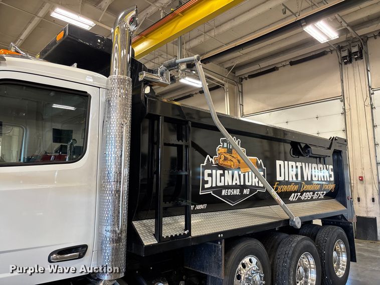 image for item FI1518 2025 Peterbilt 567 dump truck