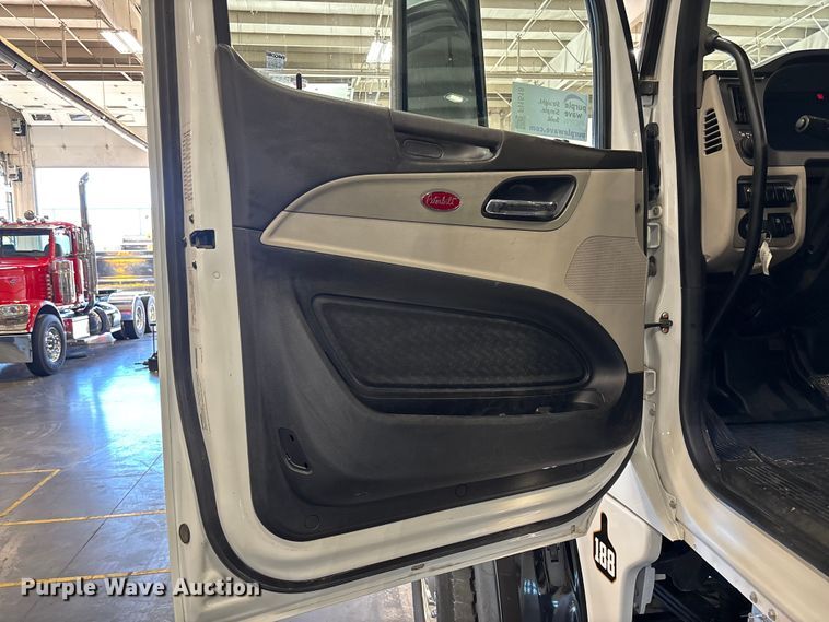 image for item FI1518 2025 Peterbilt 567 dump truck