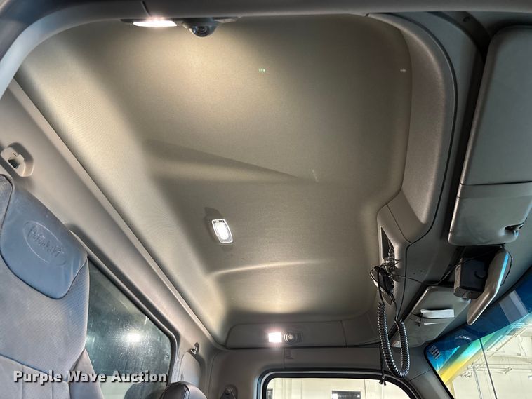 image for item FI1518 2025 Peterbilt 567 dump truck