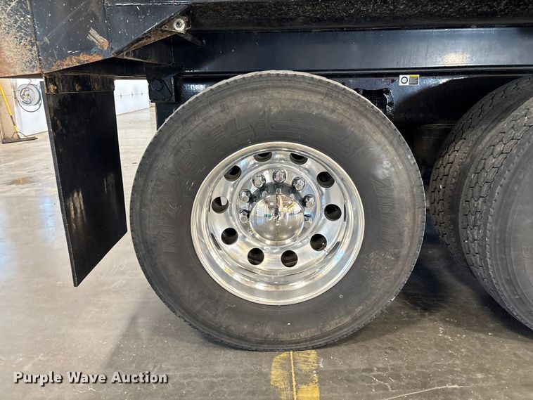 image for item FI1518 2025 Peterbilt 567 dump truck