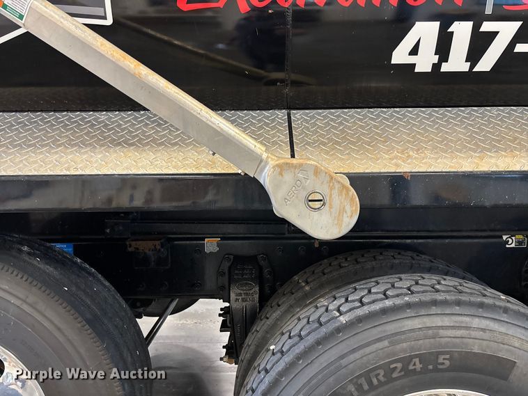 image for item FI1519 2025 Peterbilt 567 dump truck