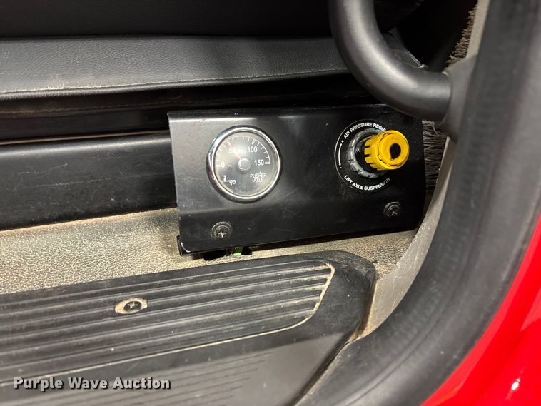 image for item FI1519 2025 Peterbilt 567 dump truck