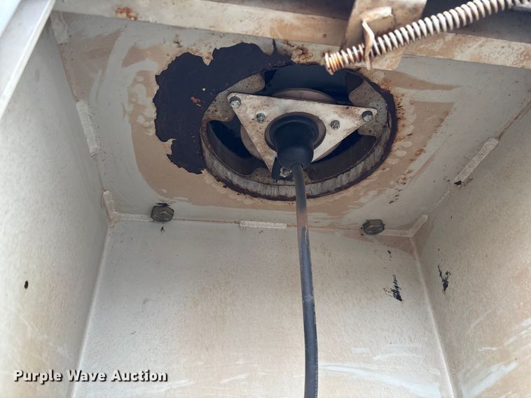 image for item FI1529 2012 Ford F550 Super Duty utility / service truck