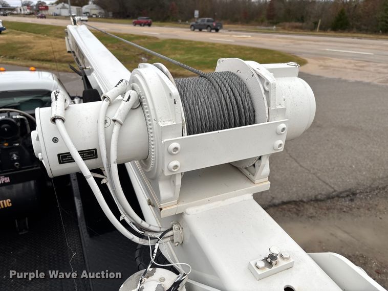 image for item FI1529 2012 Ford F550 Super Duty utility / service truck