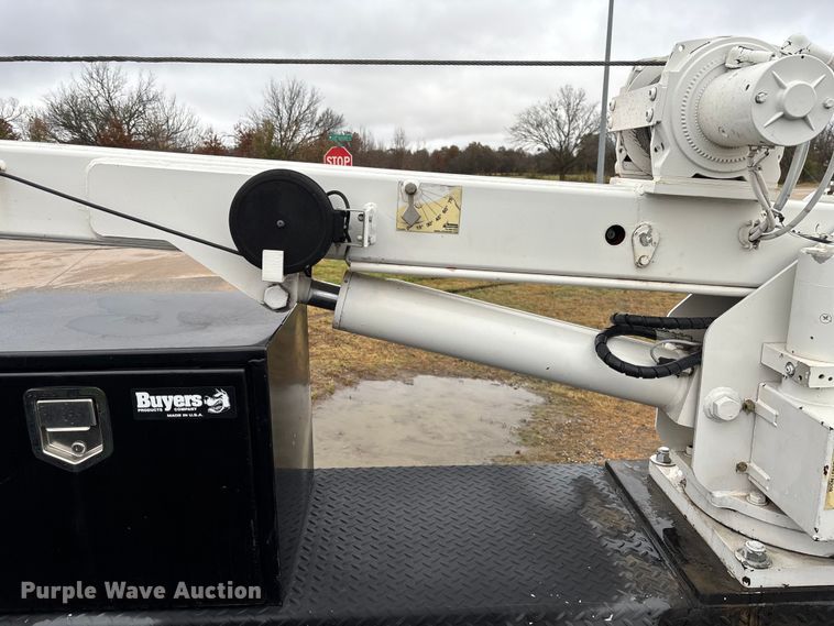 image for item FI1529 2012 Ford F550 Super Duty utility / service truck